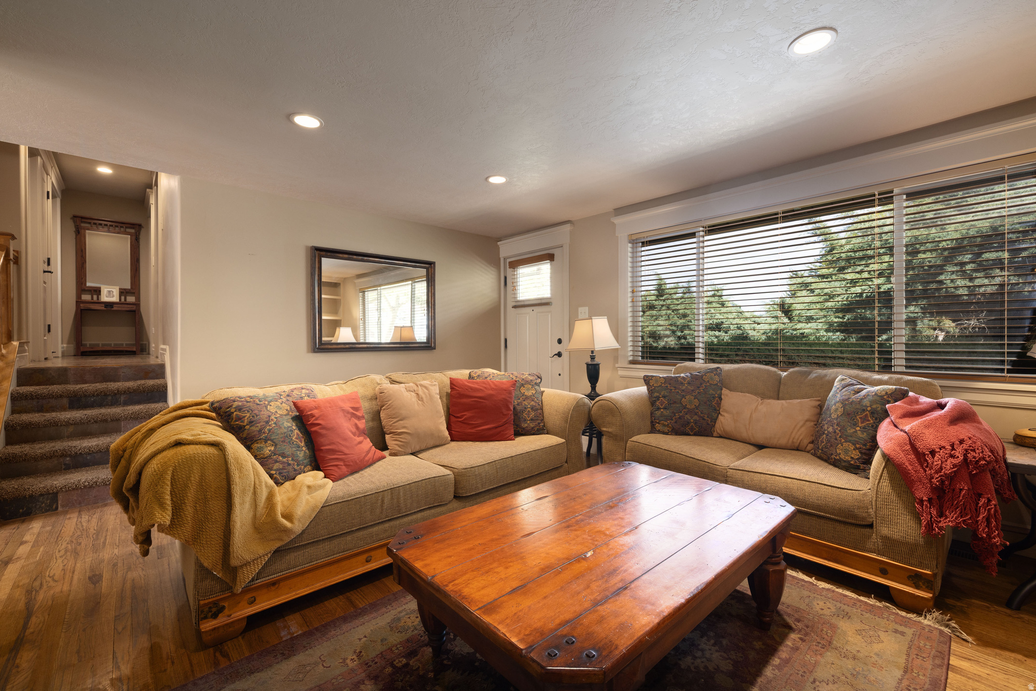 OQUIRRH HILLS - Residential