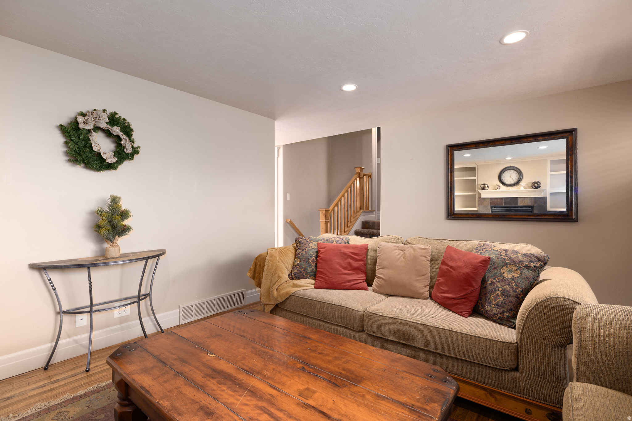 OQUIRRH HILLS - Residential