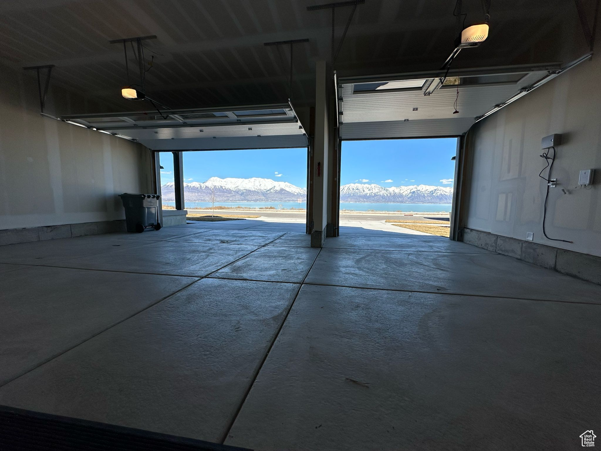 VILLAGE OF FOX HOLLOW - Residential