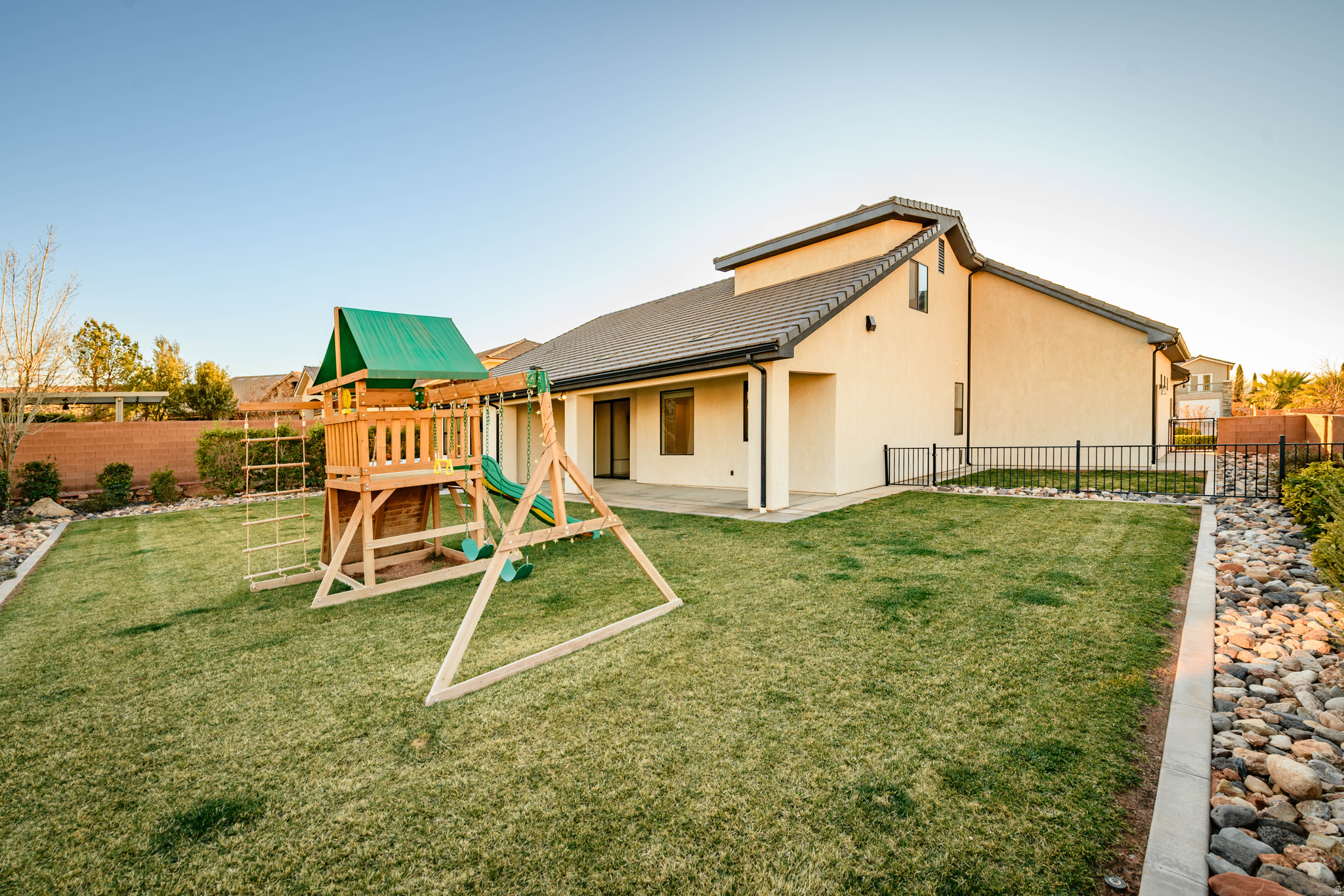 DIXIE SPRINGS - Residential