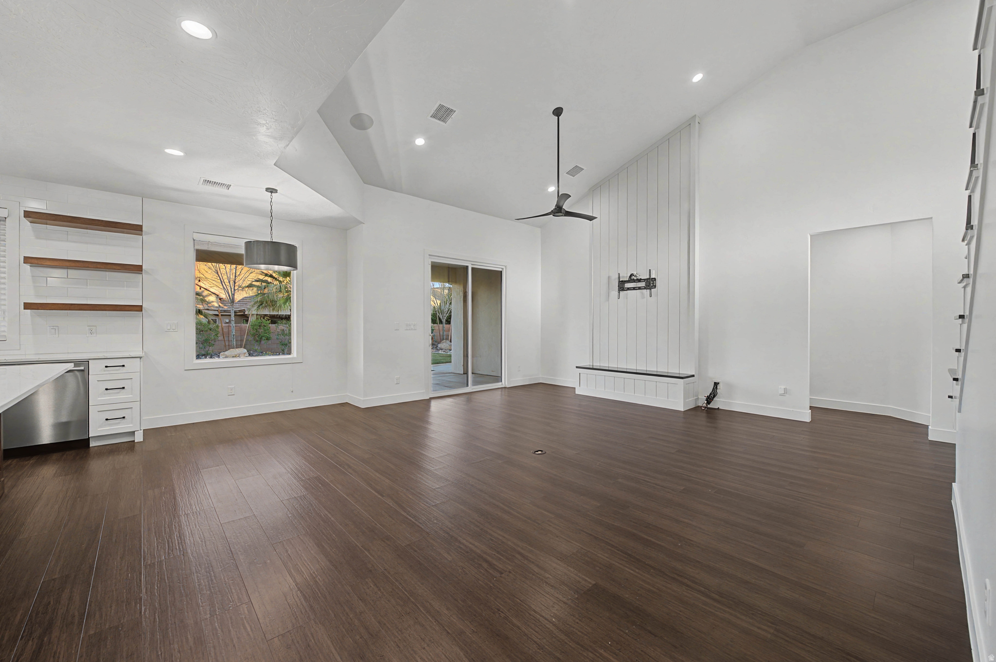 DIXIE SPRINGS - Residential