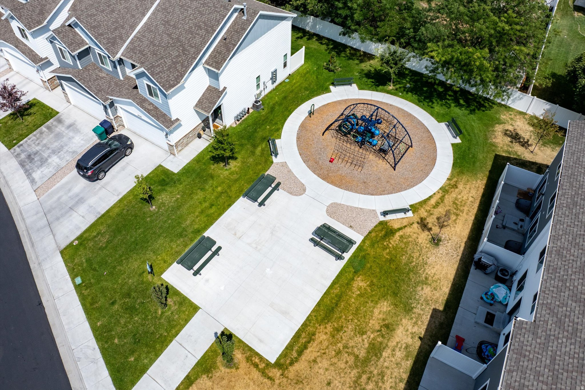 MIDLAND SQUARE - Residential