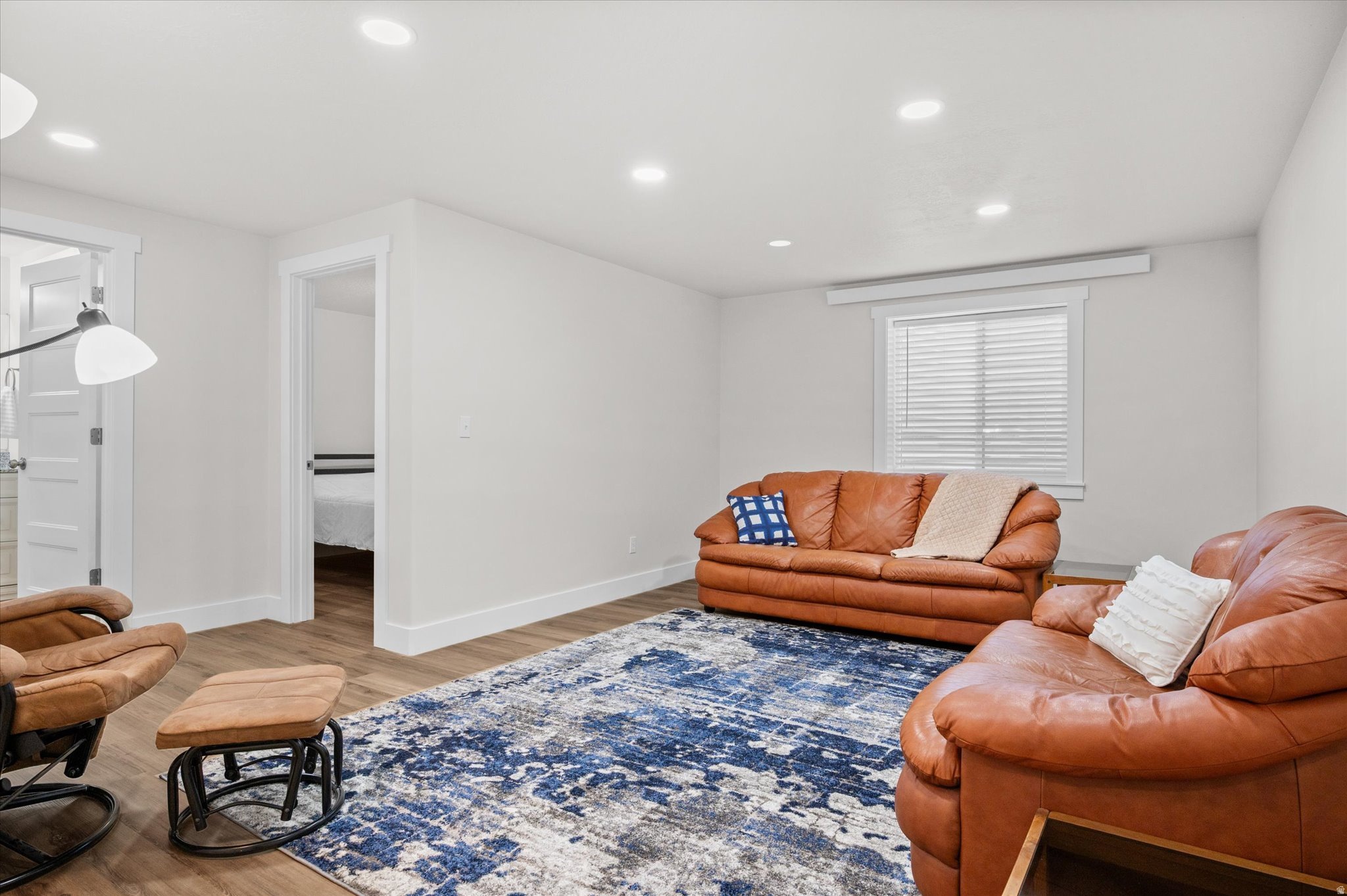 MIDLAND SQUARE - Residential