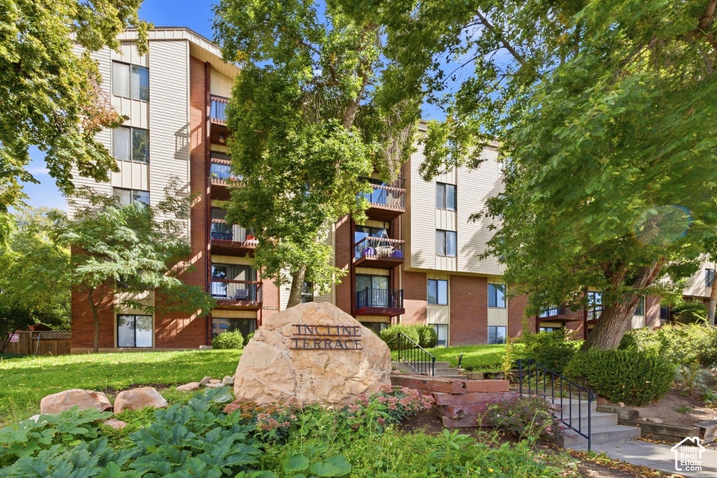 Photo of 425 S 1000 E #304C, Salt Lake City, UT 84102 (MLS # 2187200)