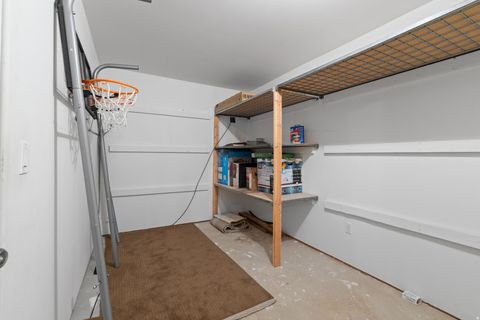 Tiny photo for 4640 N BROOKSHIRE CIR Cir, Provo, UT 84604 (MLS # 2133810)