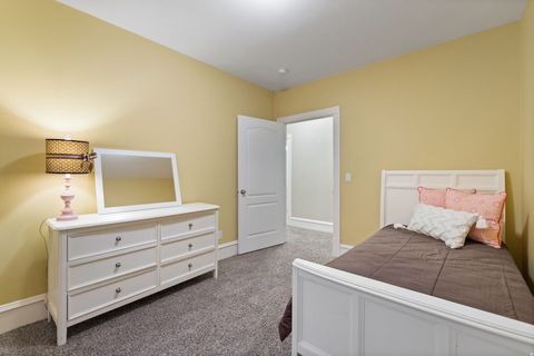 Tiny photo for 4640 N BROOKSHIRE CIR Cir, Provo, UT 84604 (MLS # 2133810)