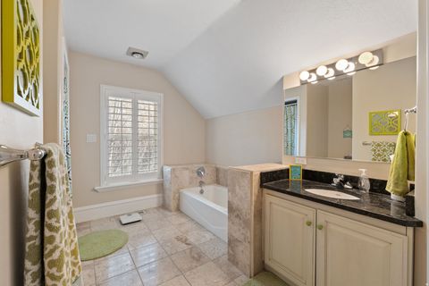 Tiny photo for 4640 N BROOKSHIRE CIR Cir, Provo, UT 84604 (MLS # 2133810)