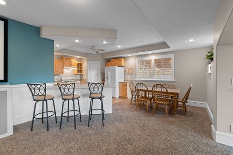 Tiny photo for 4640 N BROOKSHIRE CIR Cir, Provo, UT 84604 (MLS # 2133810)