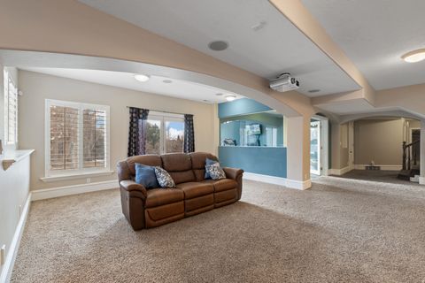 Tiny photo for 4640 N BROOKSHIRE CIR Cir, Provo, UT 84604 (MLS # 2133810)