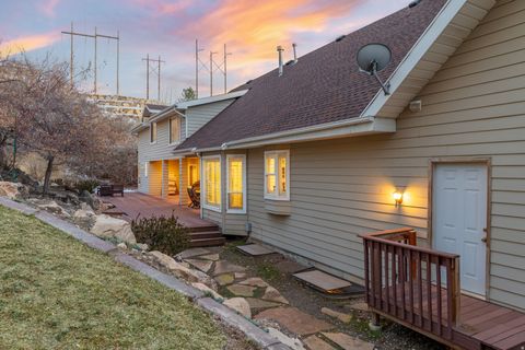 Tiny photo for 4640 N BROOKSHIRE CIR Cir, Provo, UT 84604 (MLS # 2133810)