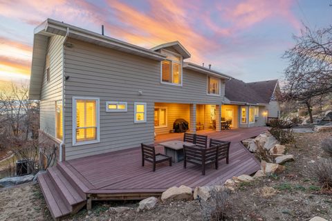 Tiny photo for 4640 N BROOKSHIRE CIR Cir, Provo, UT 84604 (MLS # 2133810)