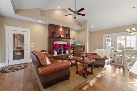Tiny photo for 4640 N BROOKSHIRE CIR Cir, Provo, UT 84604 (MLS # 2133810)