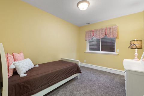 Tiny photo for 4640 N BROOKSHIRE CIR Cir, Provo, UT 84604 (MLS # 2133810)
