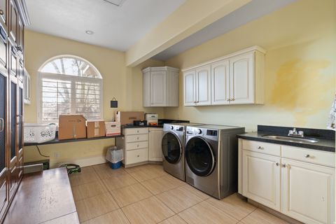 Tiny photo for 4640 N BROOKSHIRE CIR Cir, Provo, UT 84604 (MLS # 2133810)
