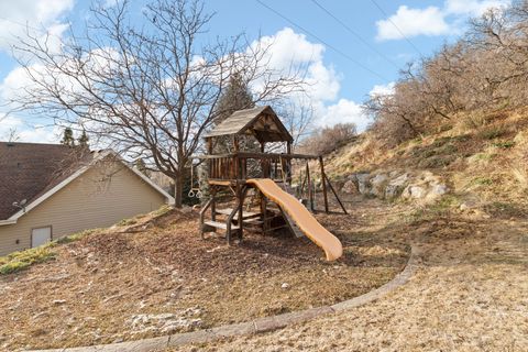 Tiny photo for 4640 N BROOKSHIRE CIR Cir, Provo, UT 84604 (MLS # 2133810)