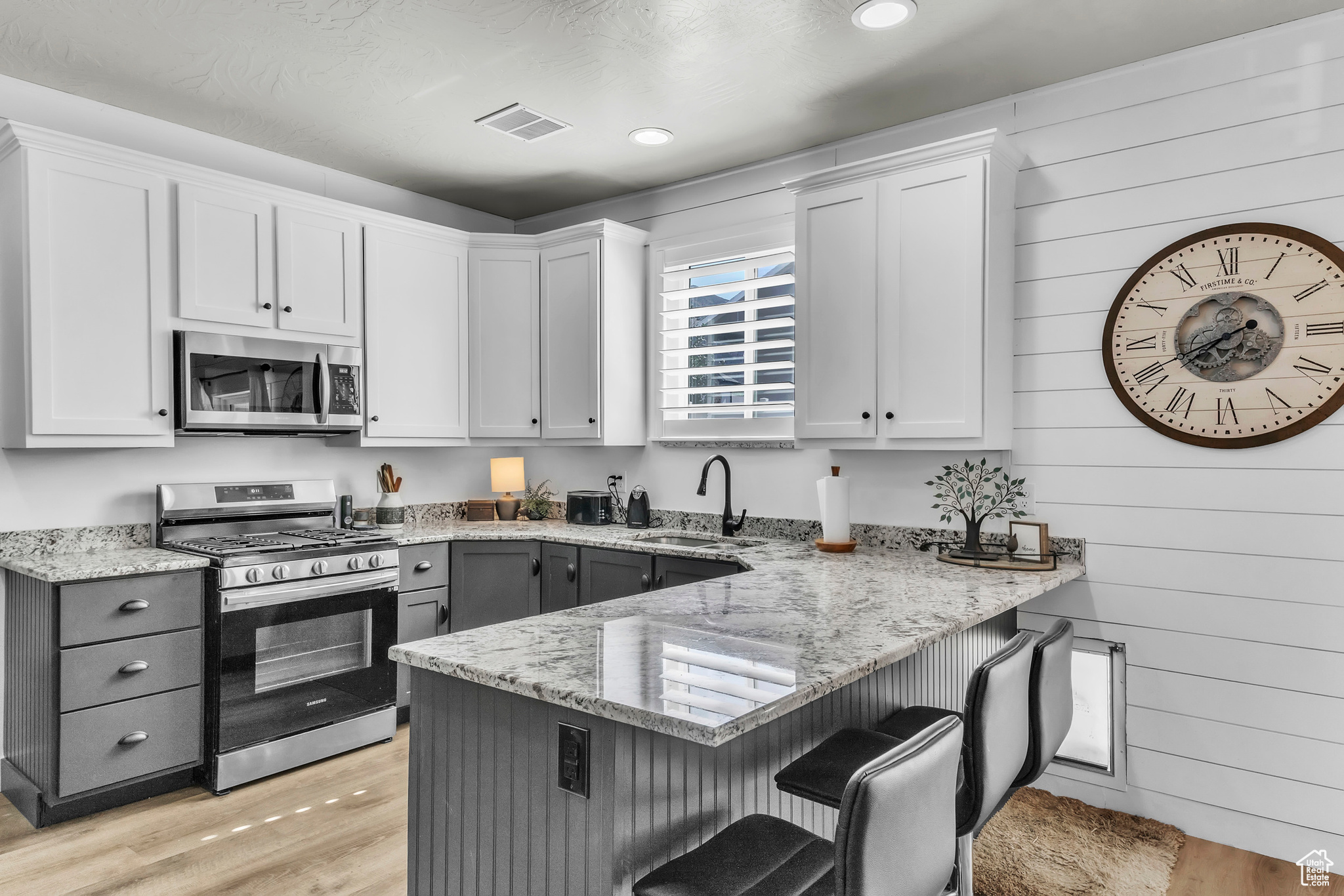 CHAPEL VIEW ESTATES - Residential