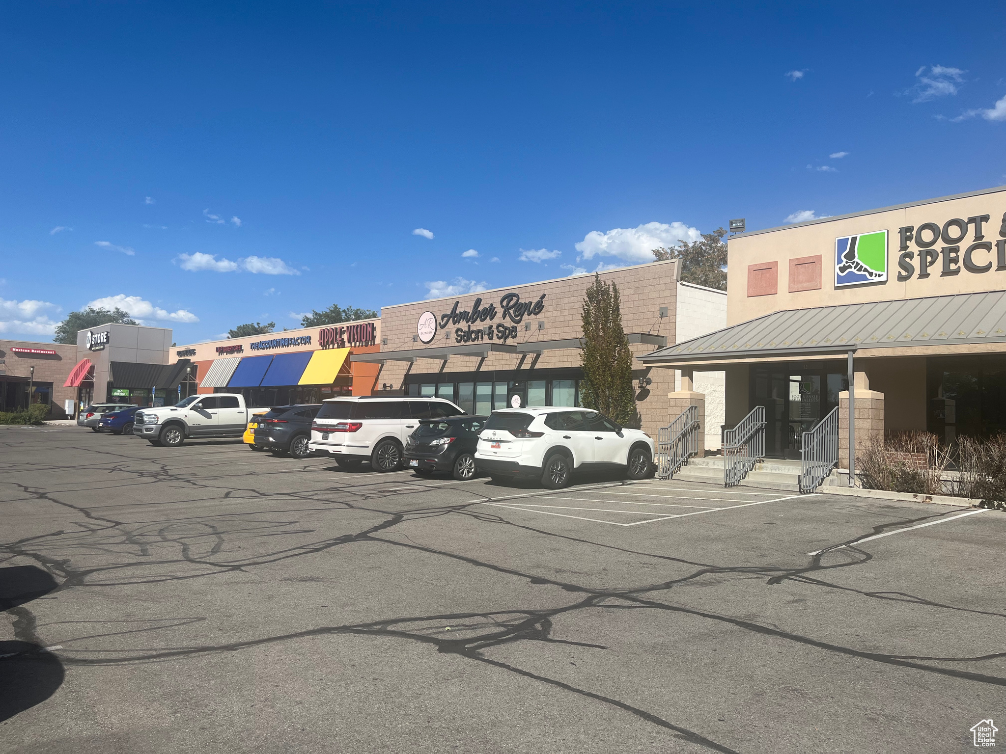 ASPEN PLAZA COMMERCIAL CONDO - Commercial Lease