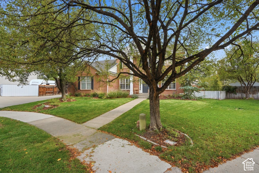 Photo of 11477 S BRAMBLEBERRY LN, Draper, UT 84020 (MLS # 2192434)