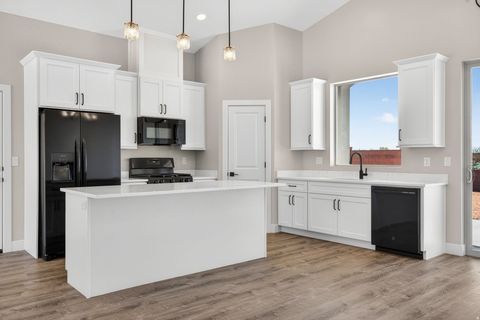 Tiny photo for 1193 W KOKOPELLI ST, Hildale, UT 84784 (MLS # 2147088)