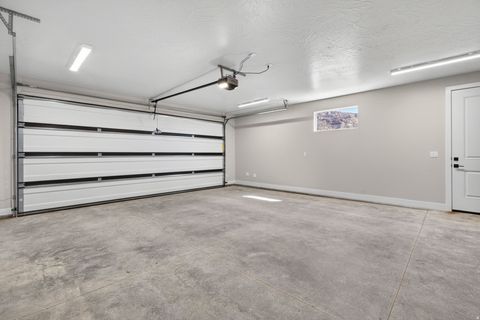 Tiny photo for 1193 W KOKOPELLI ST, Hildale, UT 84784 (MLS # 2147088)