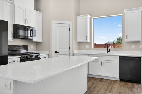Tiny photo for 1193 W KOKOPELLI ST, Hildale, UT 84784 (MLS # 2147088)