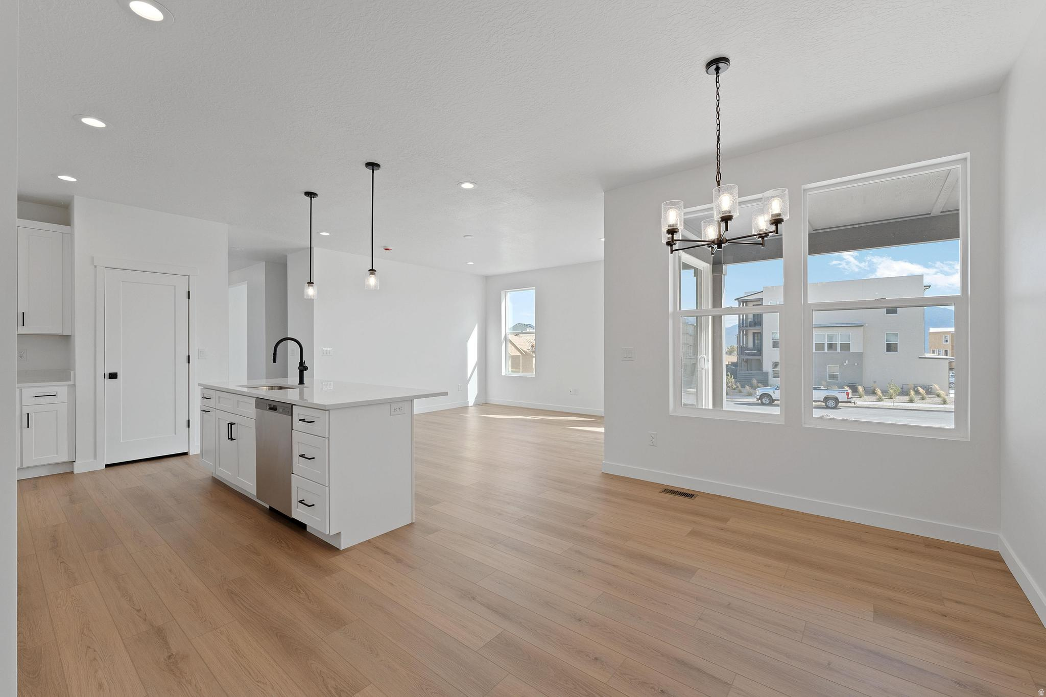 OQUIRRH WEST PHASE 3 - Residential