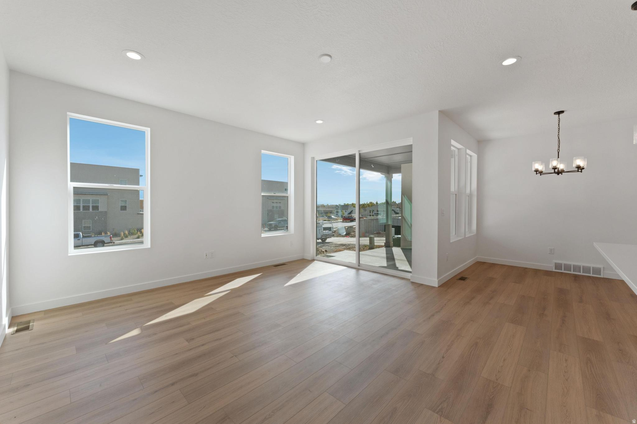 OQUIRRH WEST PHASE 3 - Residential