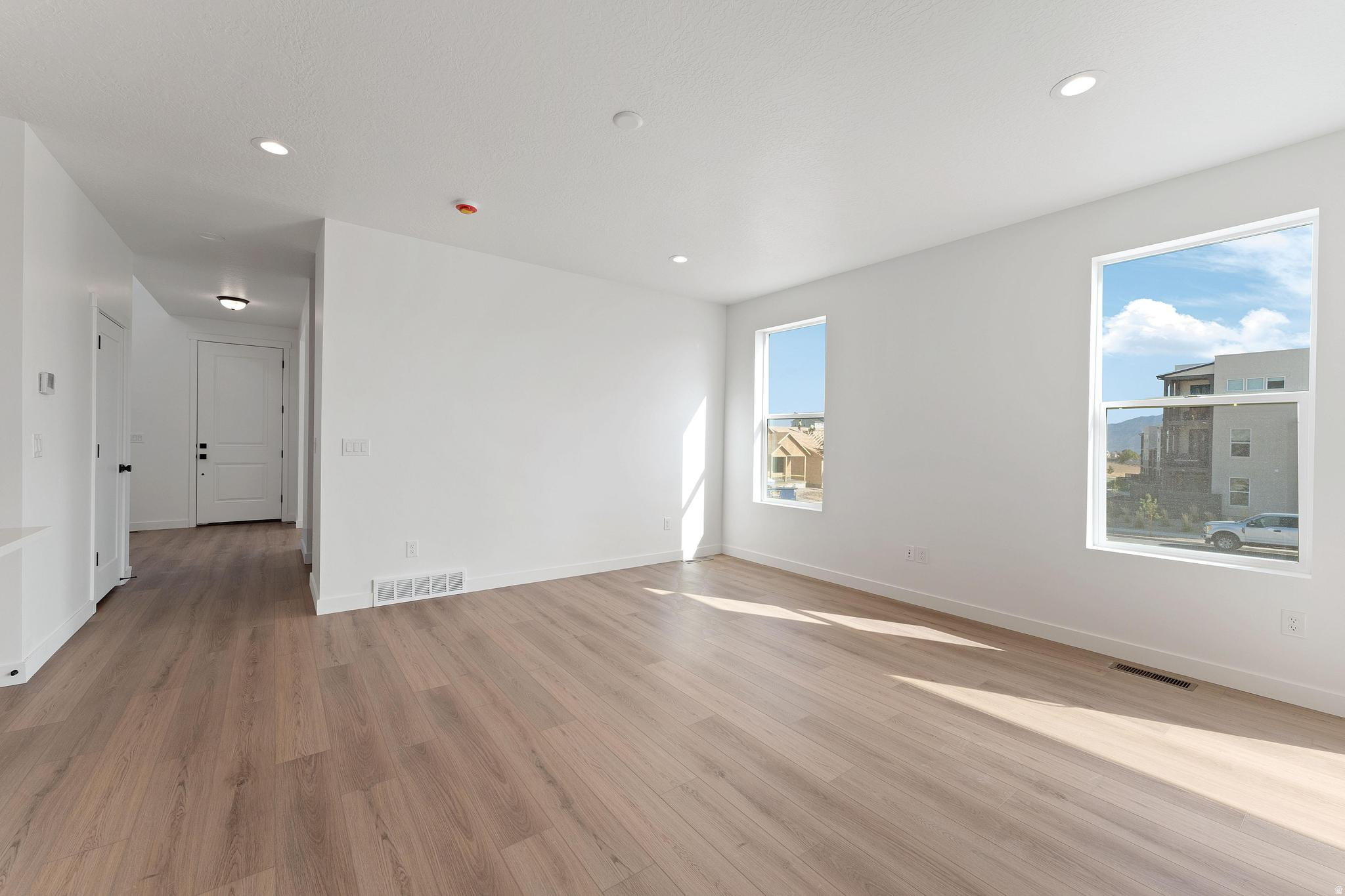 OQUIRRH WEST PHASE 3 - Residential