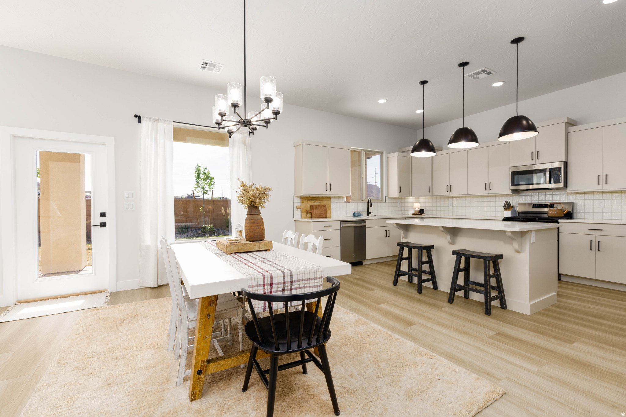 RIVERBEND AT SUNRISE VALLEY 3 AMD - Residential