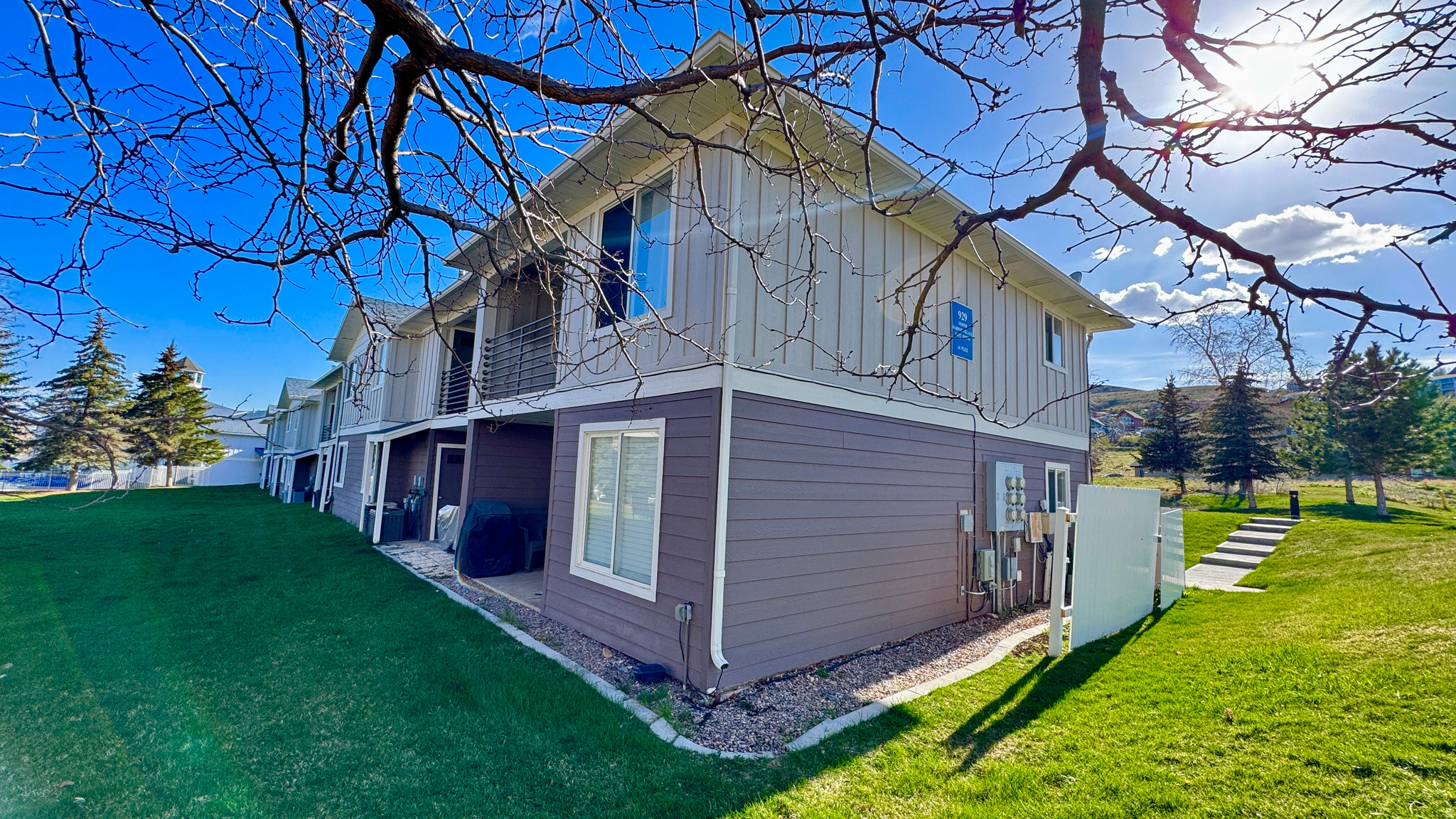 HARBOR VILLAGE - Residential