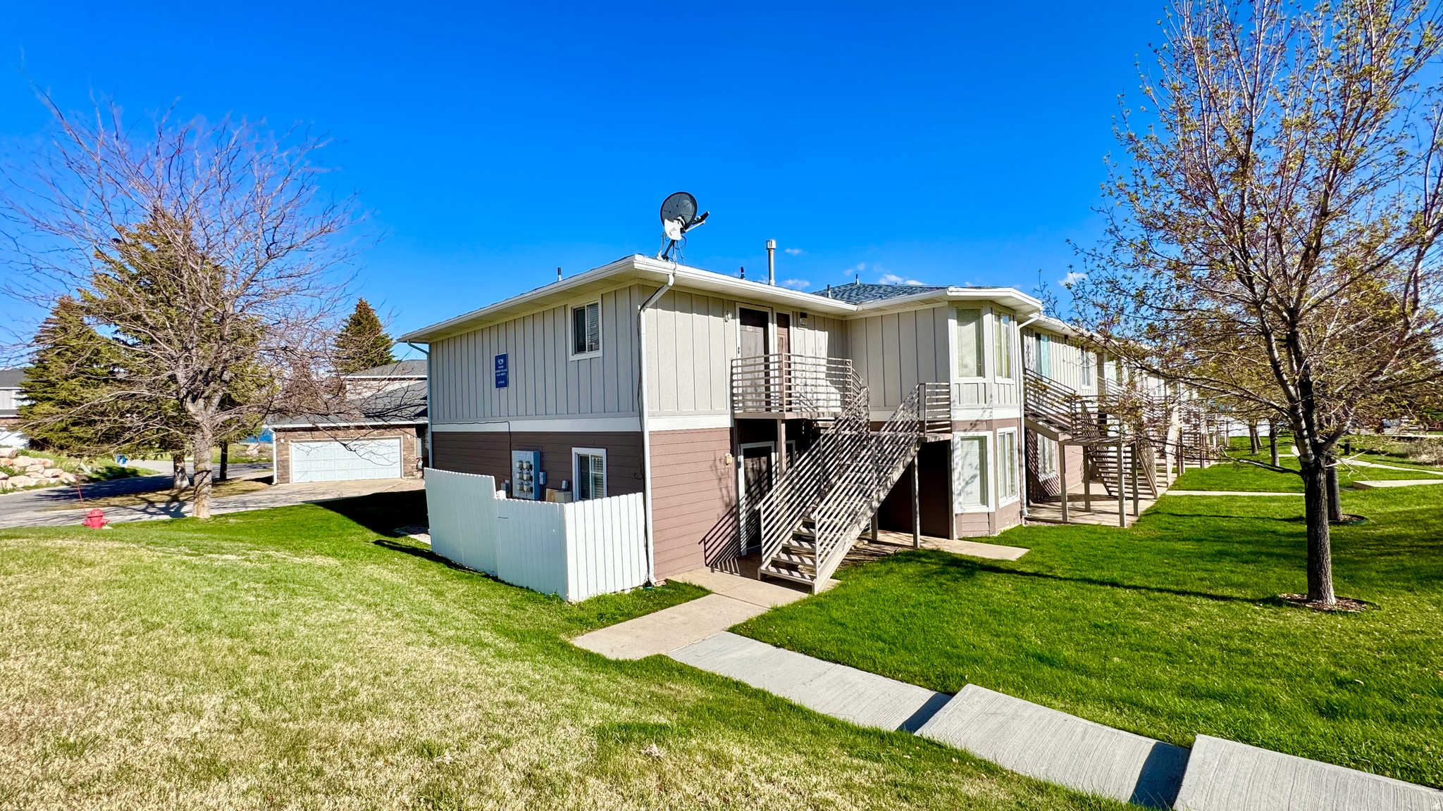 HARBOR VILLAGE - Residential