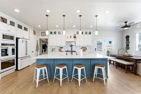 Tiny photo for 6284 W COPPER HAWK DR, South Jordan, UT 84009 (MLS # 2147333)