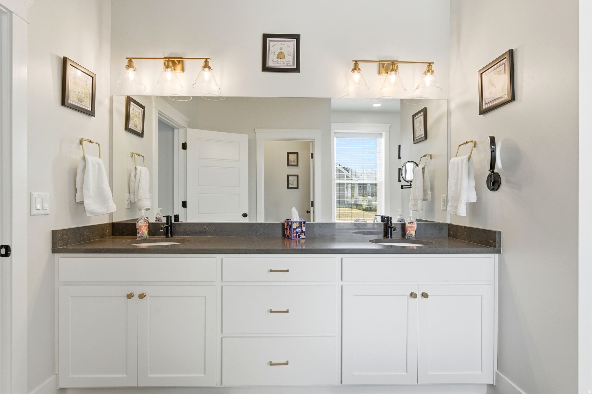 DAYBREAK - Residential