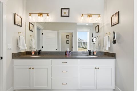 Tiny photo for 6284 W COPPER HAWK DR, South Jordan, UT 84009 (MLS # 2147333)