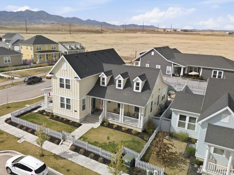 Tiny photo for 6284 W COPPER HAWK DR, South Jordan, UT 84009 (MLS # 2147333)