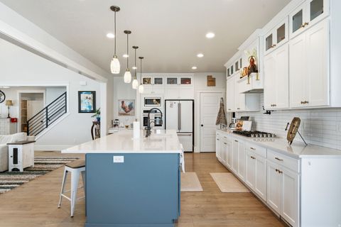 Tiny photo for 6284 W COPPER HAWK DR, South Jordan, UT 84009 (MLS # 2147333)