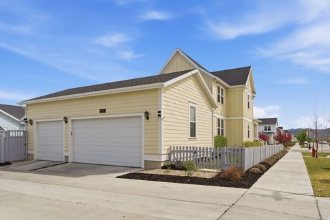 Tiny photo for 6284 W COPPER HAWK DR, South Jordan, UT 84009 (MLS # 2147333)