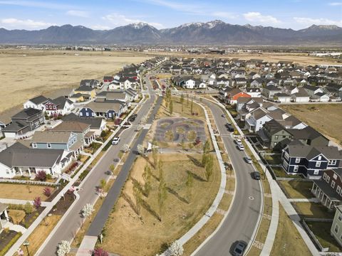 Tiny photo for 6284 W COPPER HAWK DR, South Jordan, UT 84009 (MLS # 2147333)