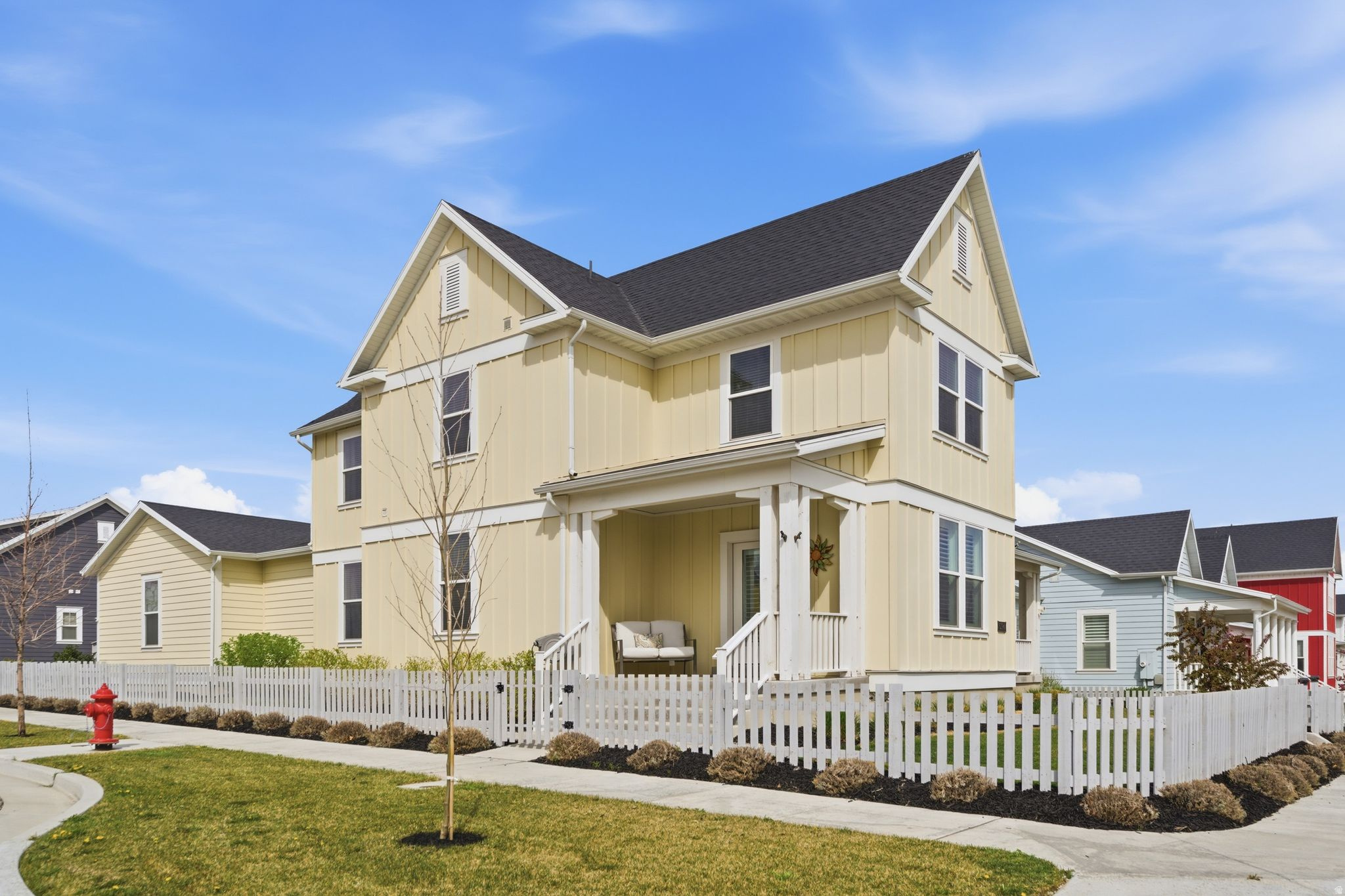 DAYBREAK - Residential