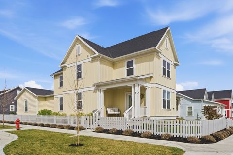 Tiny photo for 6284 W COPPER HAWK DR, South Jordan, UT 84009 (MLS # 2147333)