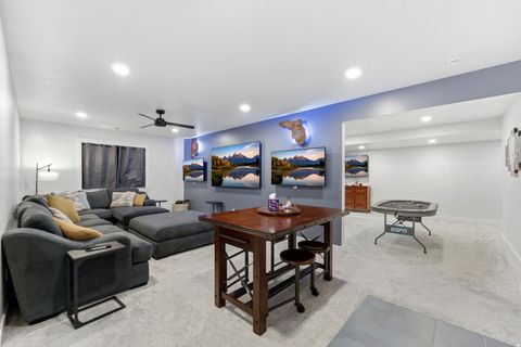 Tiny photo for 6284 W COPPER HAWK DR, South Jordan, UT 84009 (MLS # 2147333)