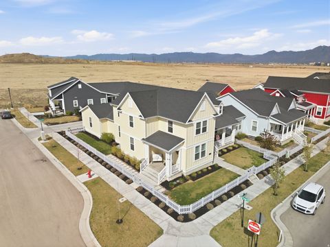 Tiny photo for 6284 W COPPER HAWK DR, South Jordan, UT 84009 (MLS # 2147333)