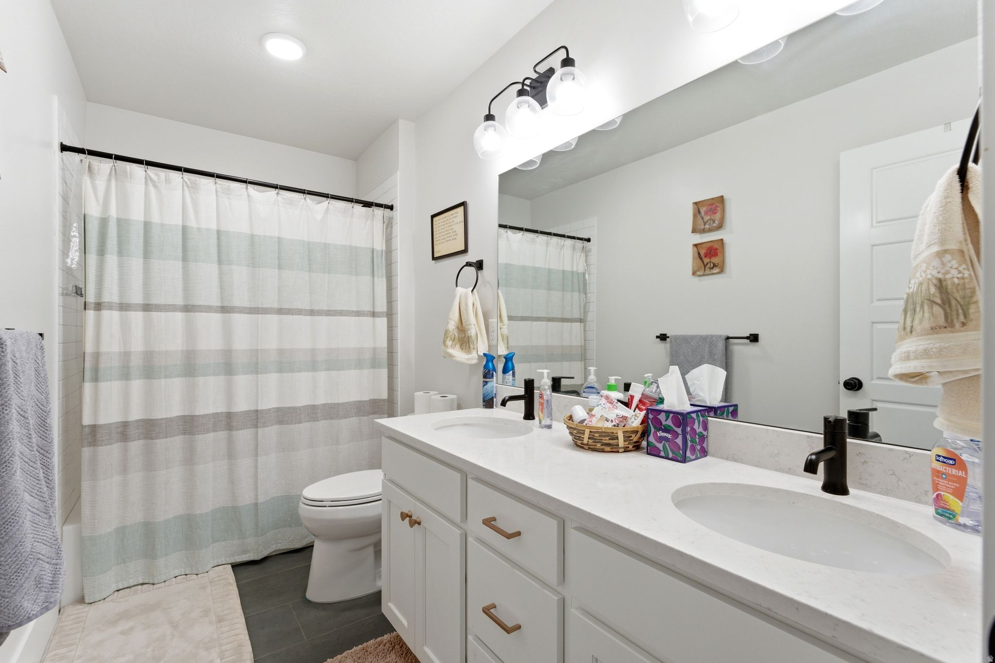 DAYBREAK - Residential