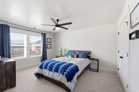 Tiny photo for 6284 W COPPER HAWK DR, South Jordan, UT 84009 (MLS # 2147333)