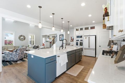 Tiny photo for 6284 W COPPER HAWK DR, South Jordan, UT 84009 (MLS # 2147333)