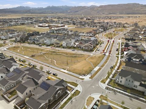 Tiny photo for 6284 W COPPER HAWK DR, South Jordan, UT 84009 (MLS # 2147333)