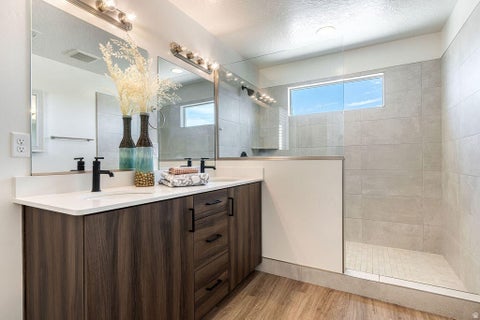 Tiny photo for 5920 S LEGOLAS LN, Saint George, UT 84790 (MLS # 2181978)