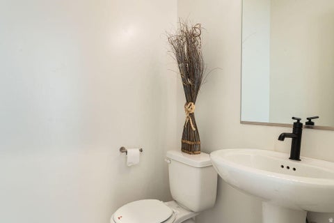 Tiny photo for 5920 S LEGOLAS LN, Saint George, UT 84790 (MLS # 2181978)