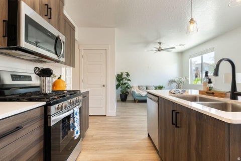 Tiny photo for 5920 S LEGOLAS LN, Saint George, UT 84790 (MLS # 2181978)