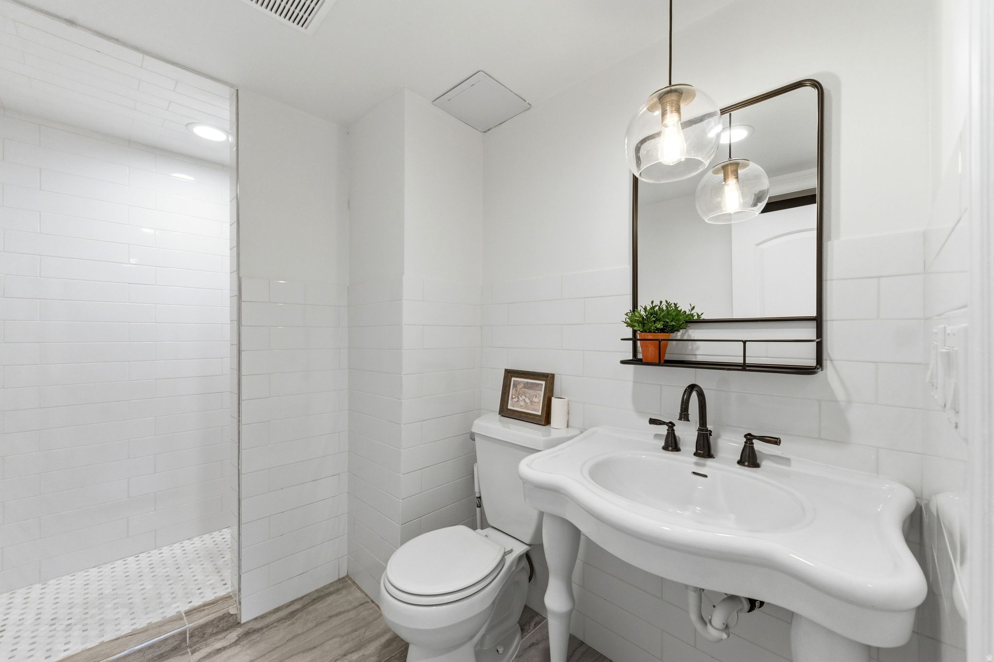 MIDWAY - Residential